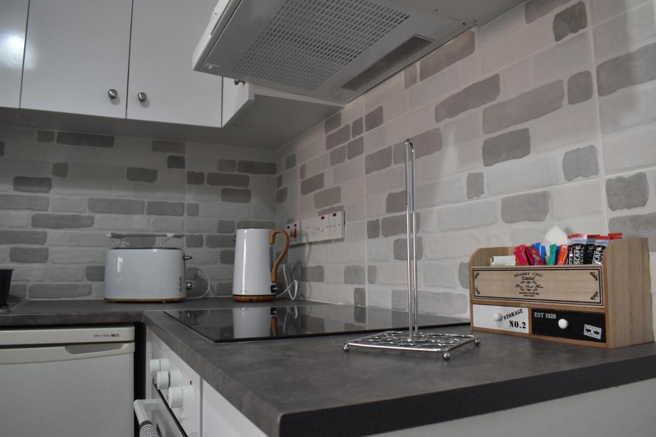 Marias Apartment - In City Centre,Near Beach Larnaca Esterno foto